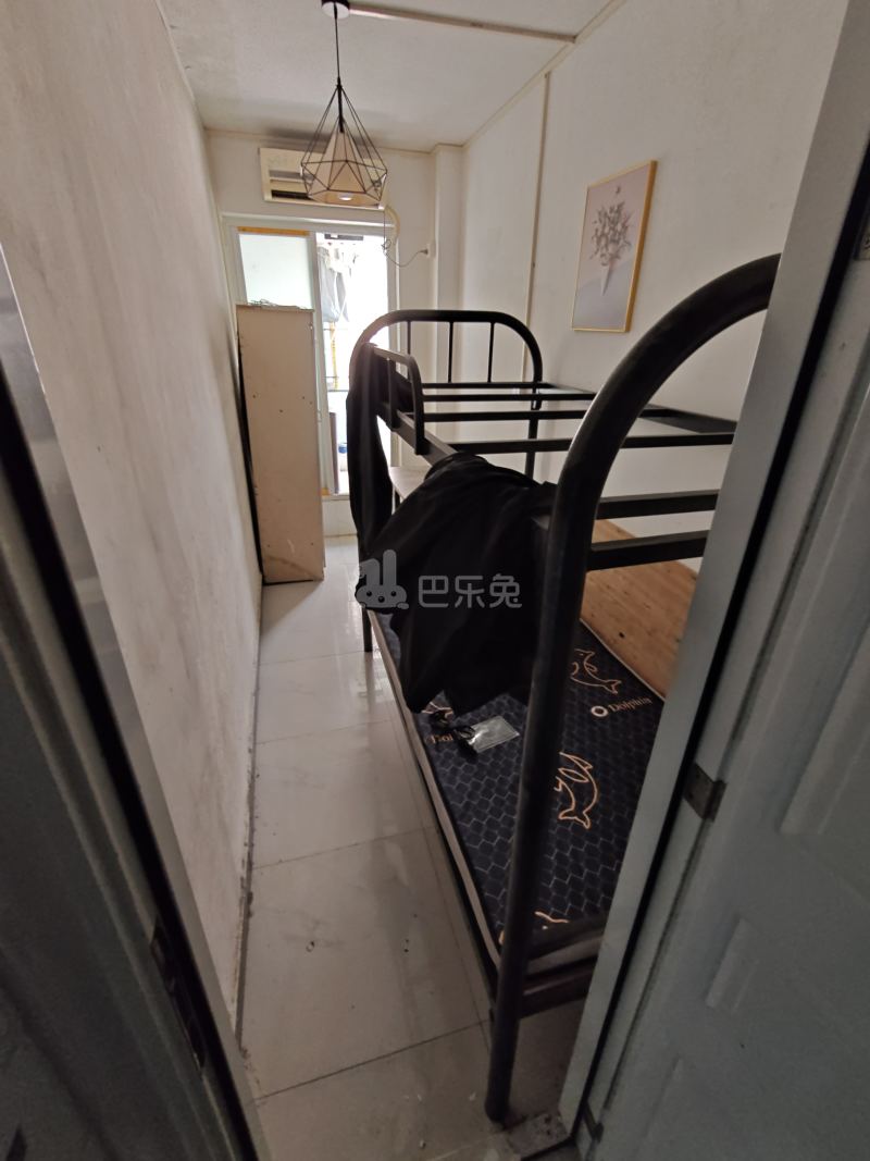 南山村7569108卧室图0