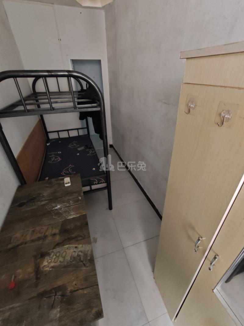 南山村7569108卧室图3