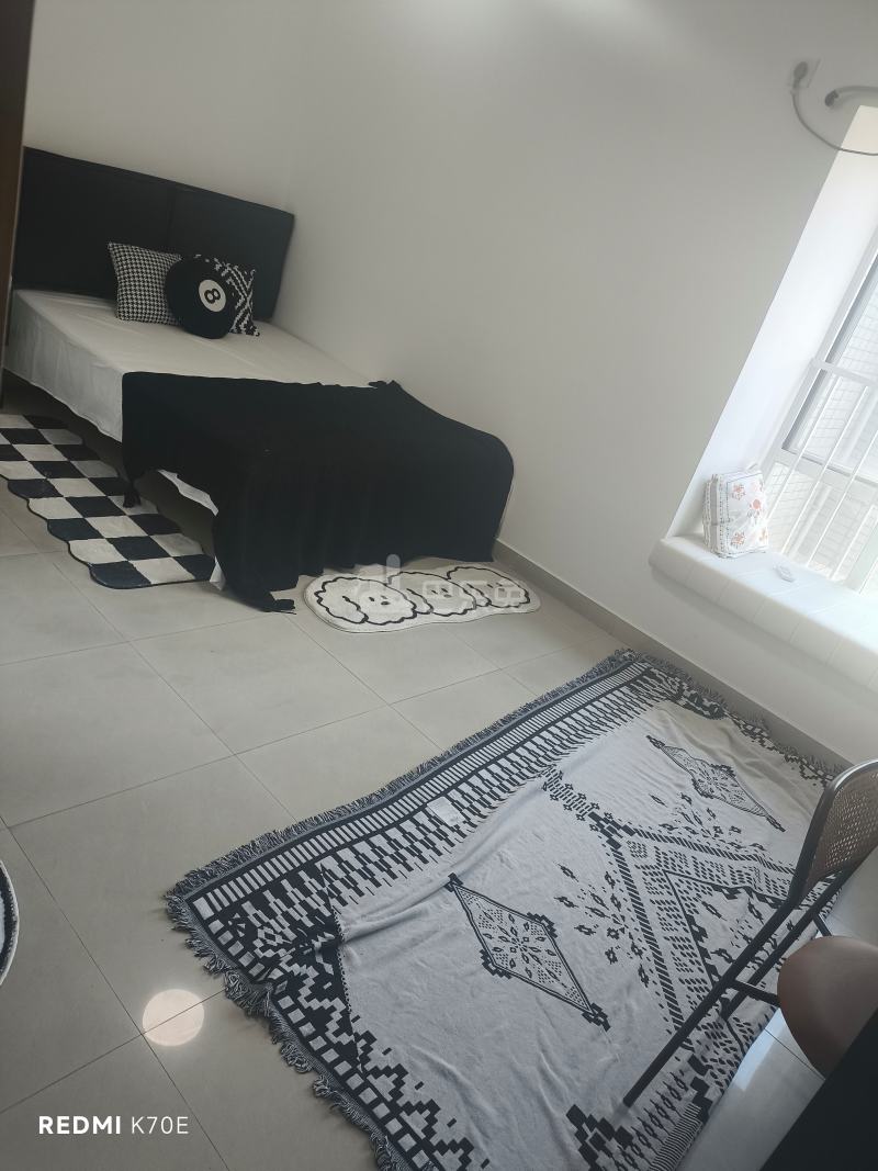 现代城华庭7590963卧室图0