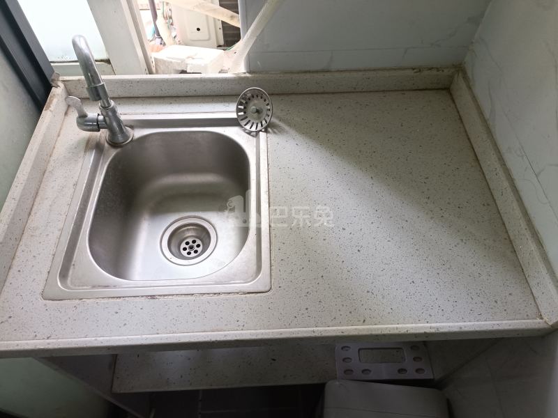 宏华苑小区7607925厨房图4