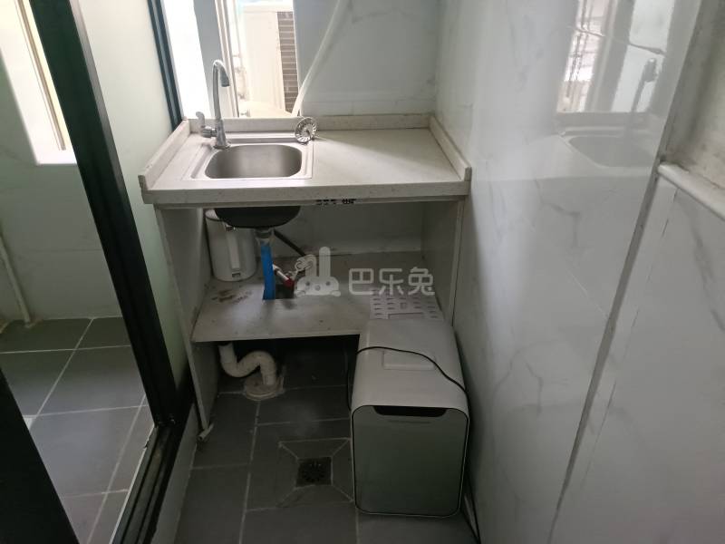 宏华苑小区7607925卧室图2