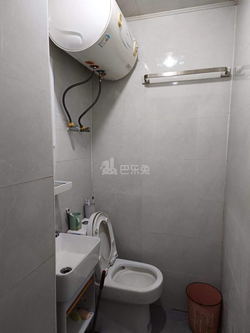 欣周花园7643796卫生间图7