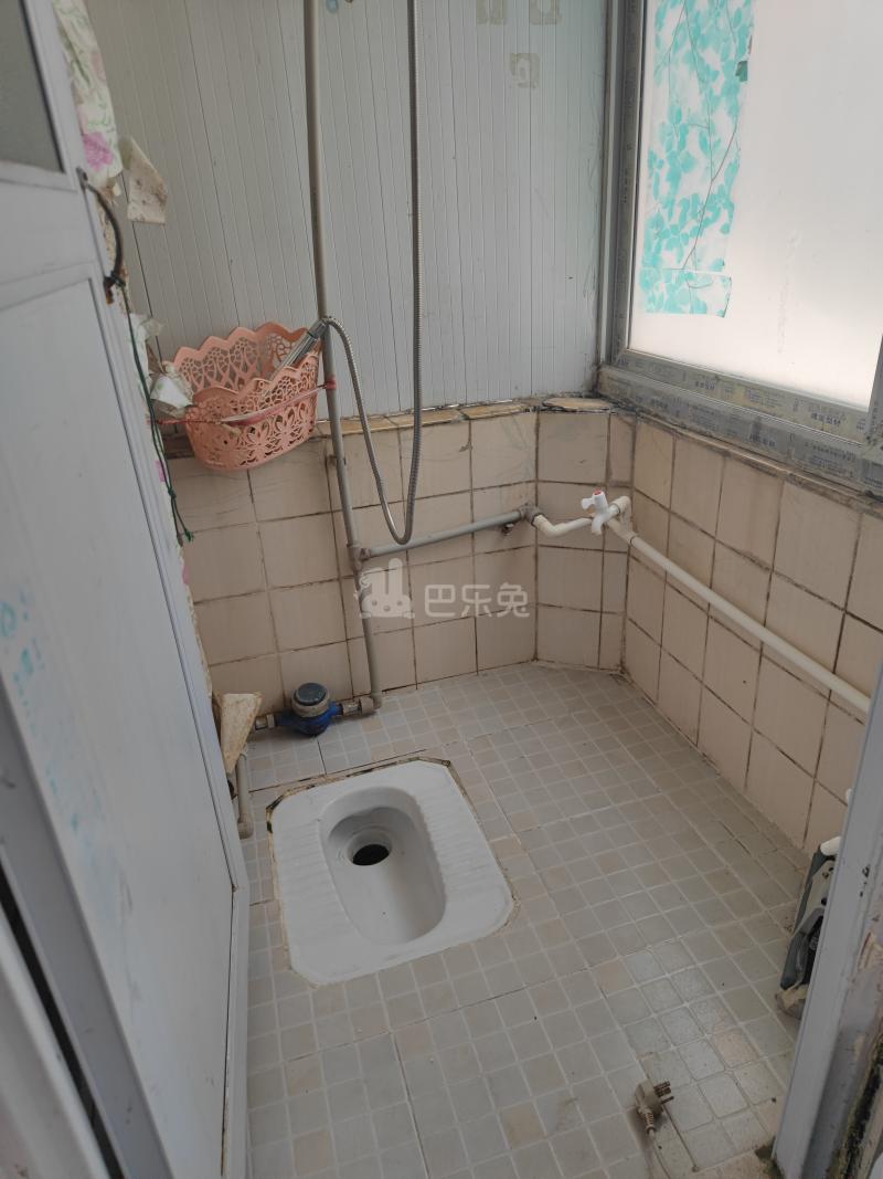 海映山庄7644045卫生间图4