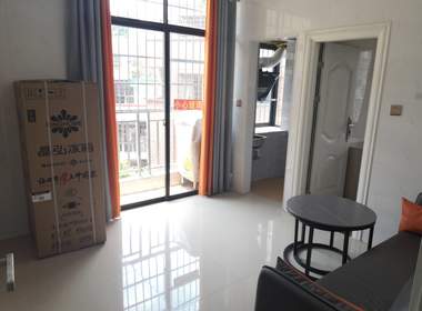 彭上南二巷25号 2室1厅1卫