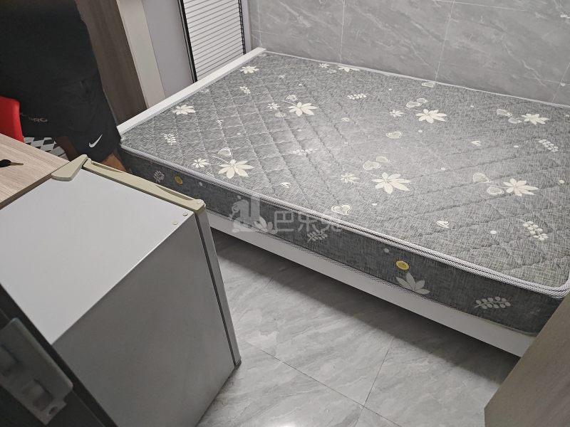 宏华苑小区7689080卧室图3