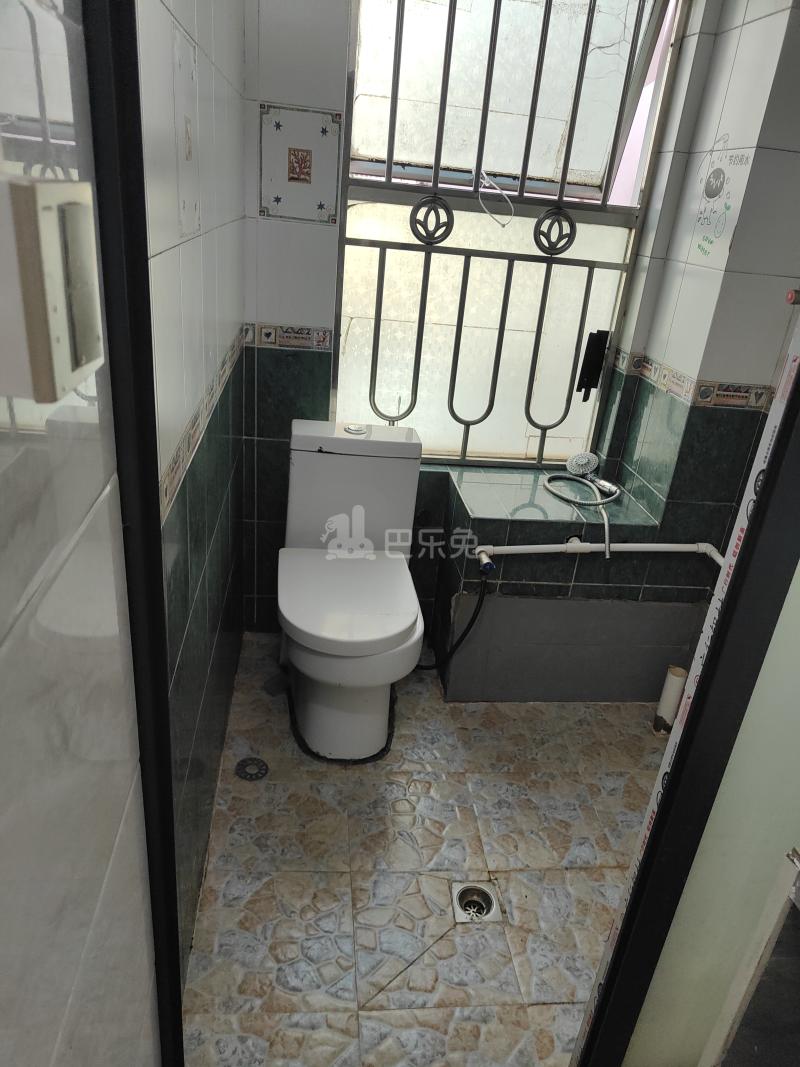 深圳湾花园7710264卫生间图4