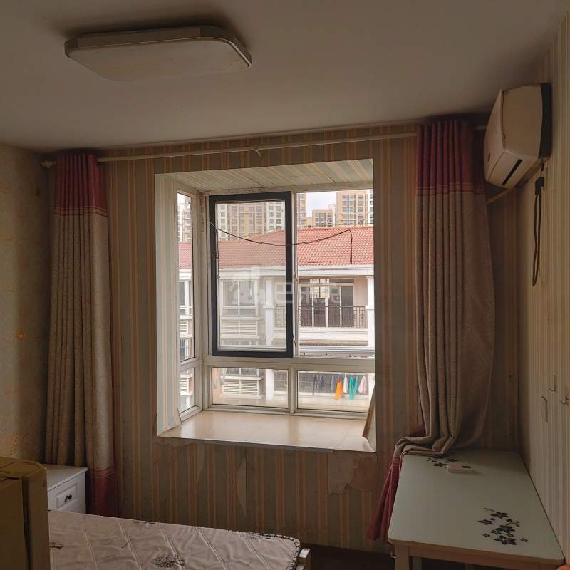 外冈新苑北区7722633卧室窗户图11