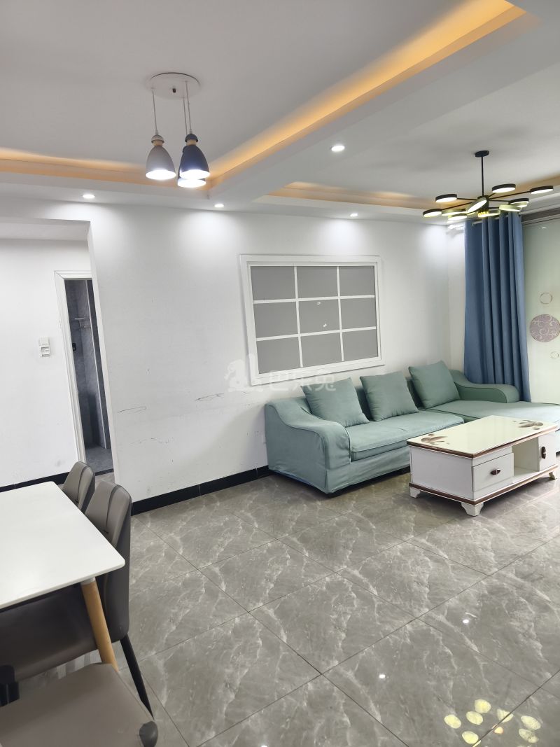 佘北家园梧桐苑7728059客厅图4