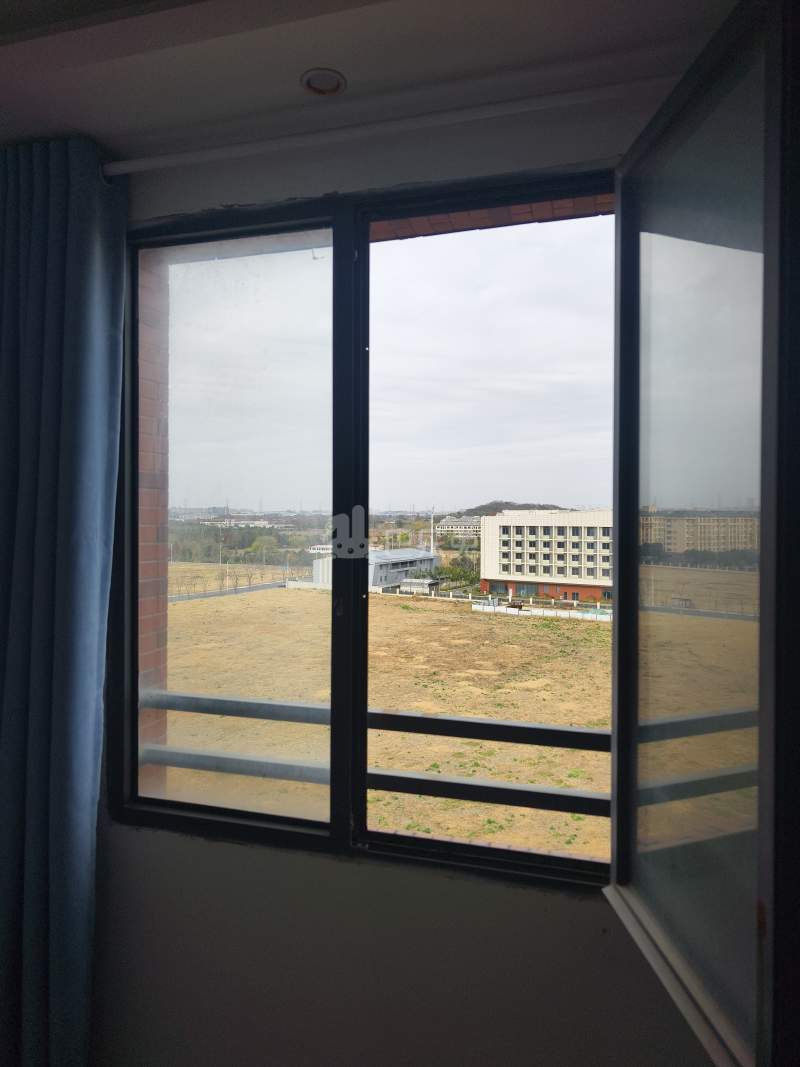 佘北家园梧桐苑7728059卧室窗户图8