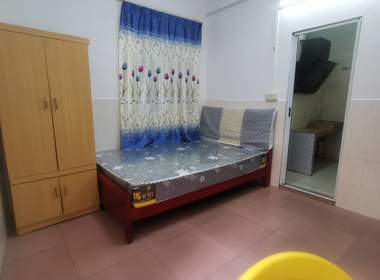 黄村莲溪里上四巷6号 