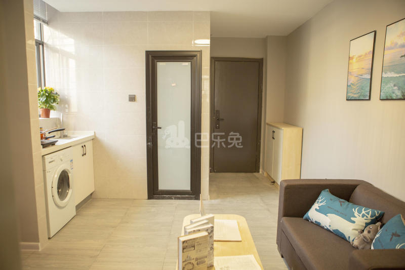 七号时尚公寓7755279客厅图3