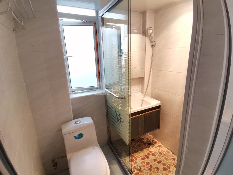 城南居委居住小区（城南路267弄）7767030卫生间图9