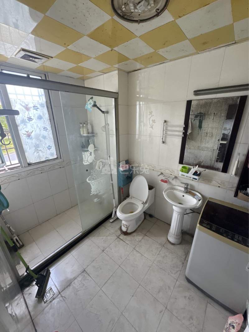 华浜新村（长江路366弄）7767054卫生间图6