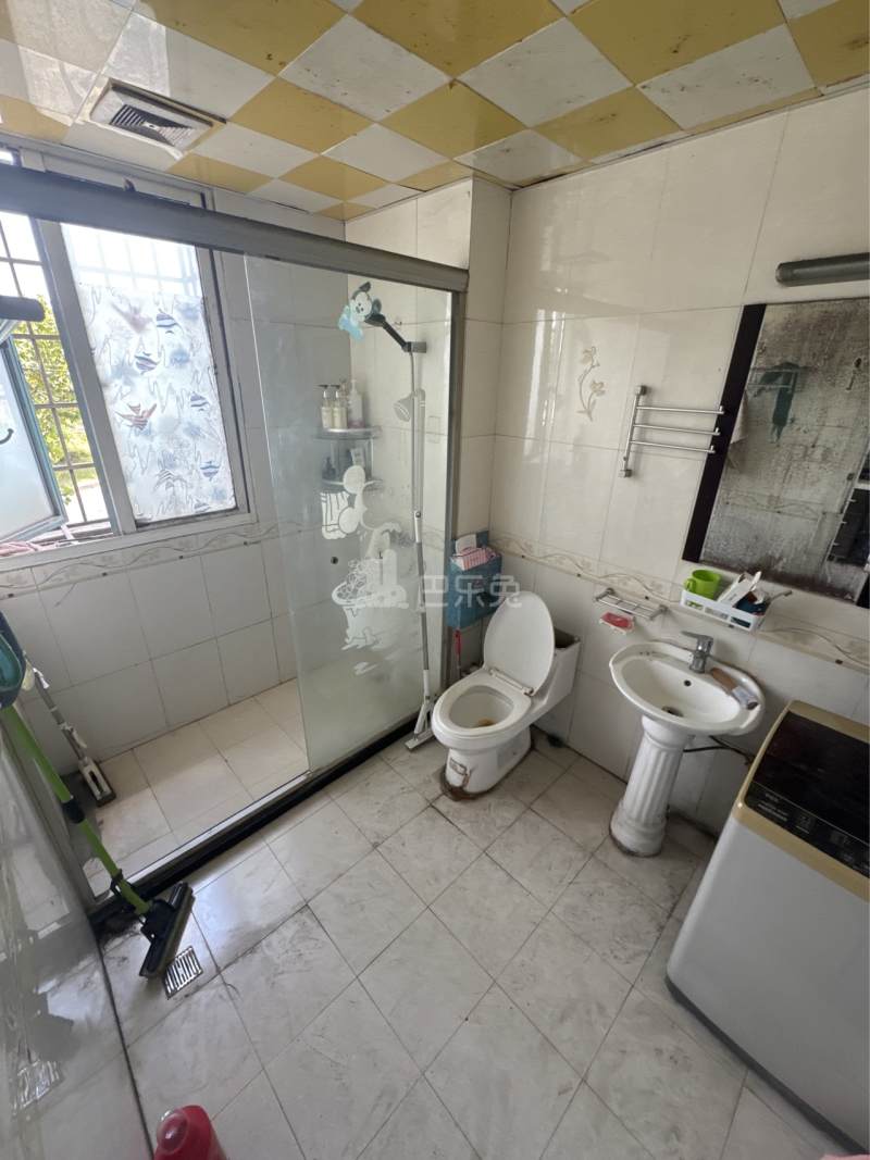 华浜新村（长江路366弄）7767054卫生间图7