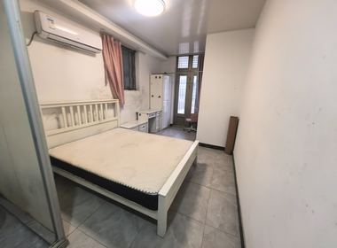 惠南镇南园路230弄城南村513号 