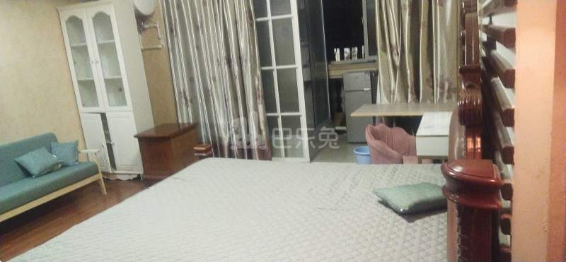 晨岛花苑7782732卧室图2