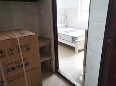 榴莲公寓（二联家园店） 1室0厅1卫