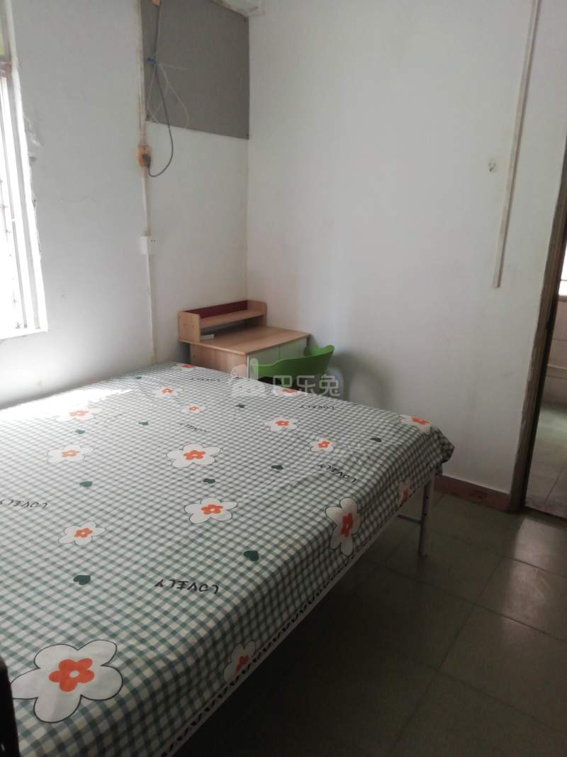 南山村7810439卧室图3