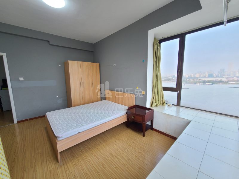 中海瀛台2期7856441卧室图1