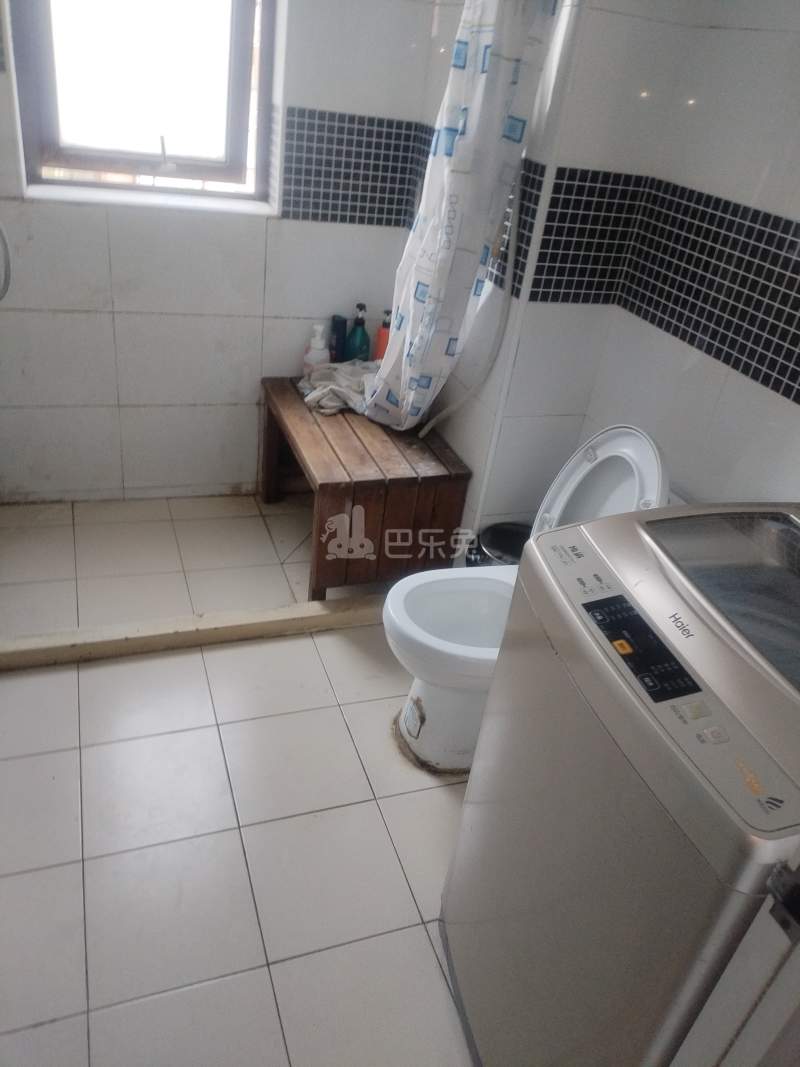 中海瀛台2期7856444卫生间图15