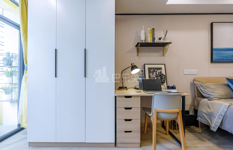 龙湖冠寓深圳龙华地铁站店7871812卧室图2