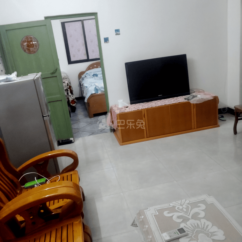 萧岗胜堂坊13-1号7874840客厅图8