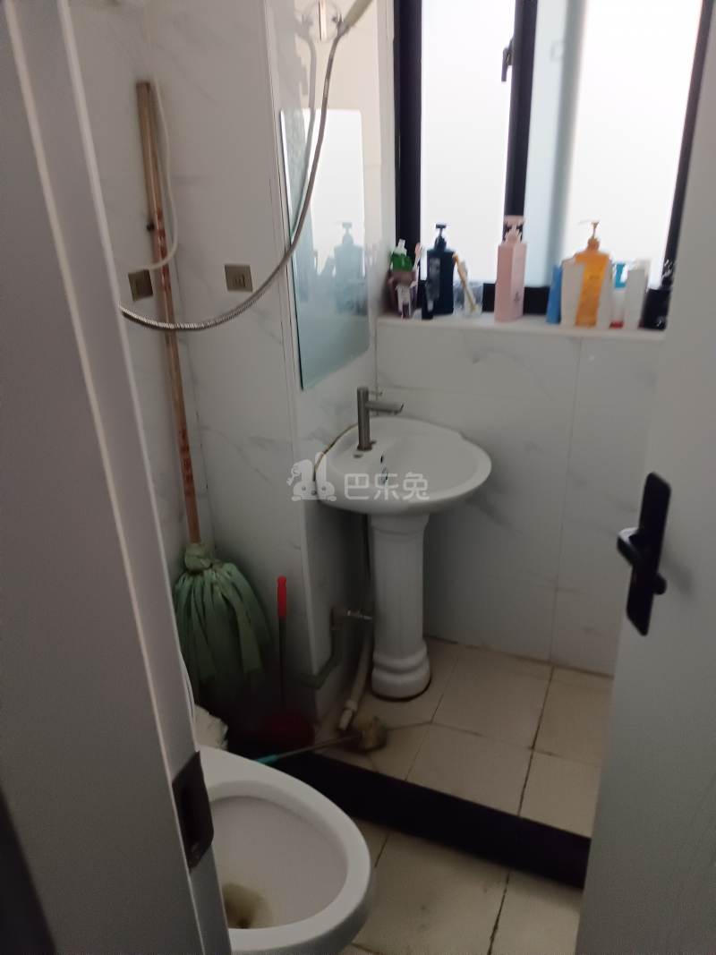 金昊丽苑7946600卫生间图11