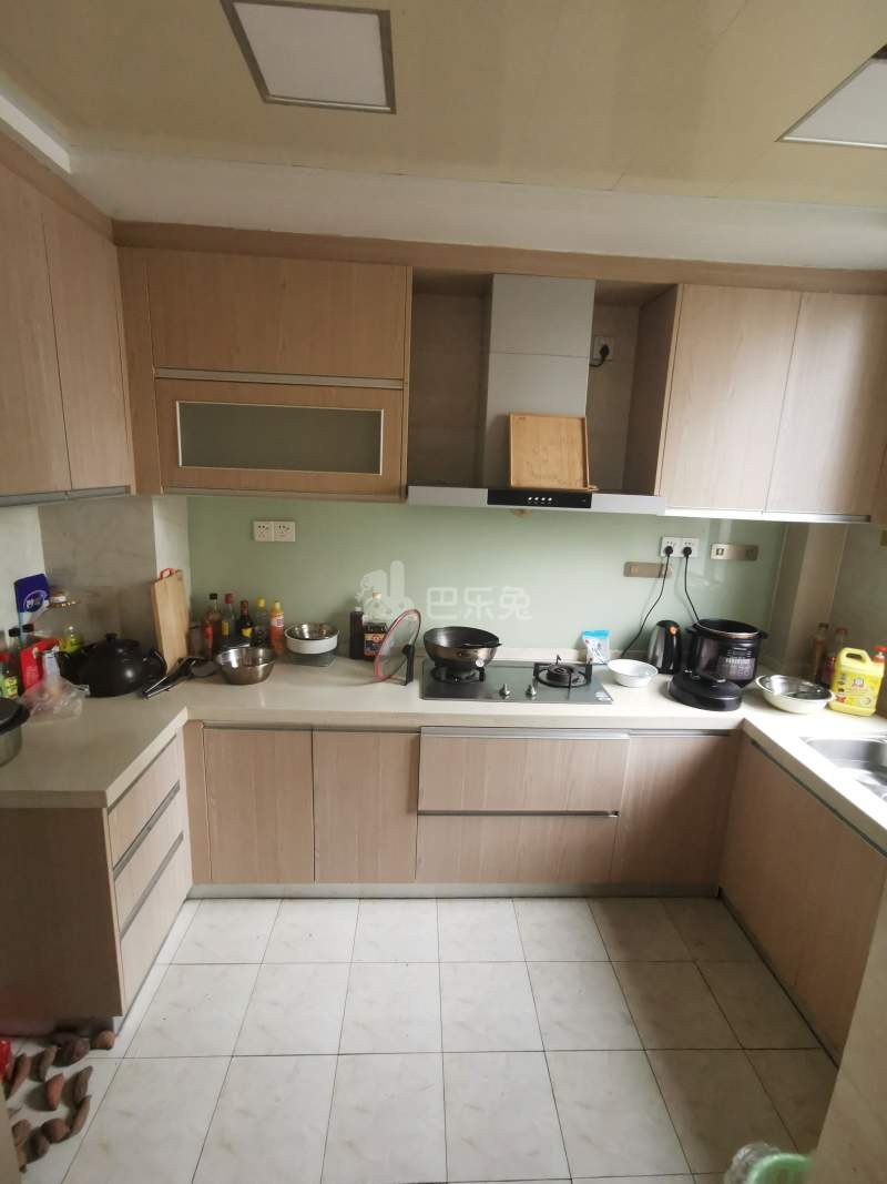 万立城（瑞立华庭）7965651厨房图6