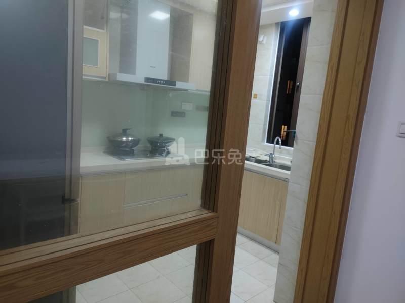 万立城（瑞立华庭）7965651厨房图8