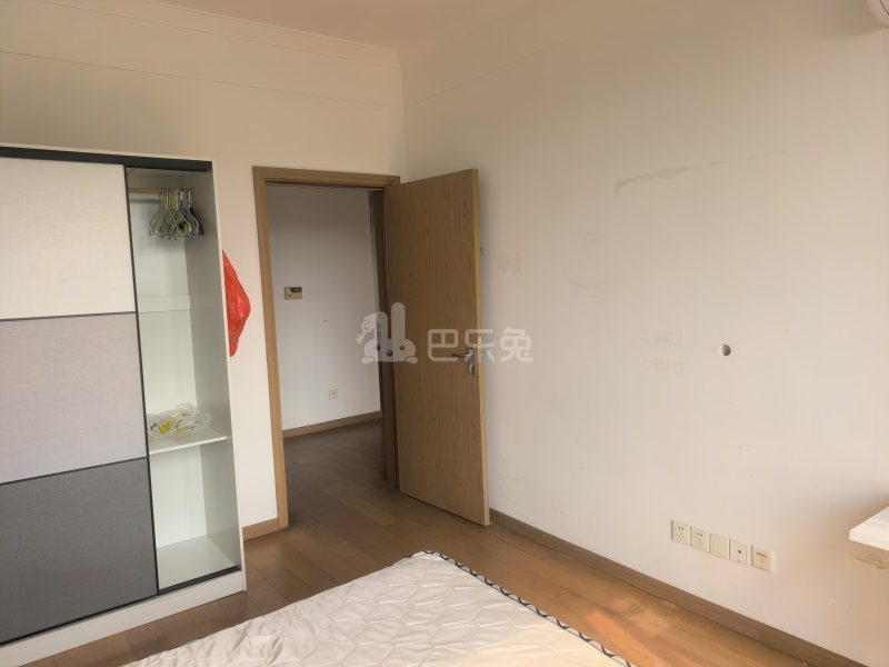 万立城（瑞立华庭）7965651卧室图3