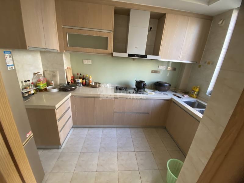 万立城（瑞立华庭）7965651厨房图7