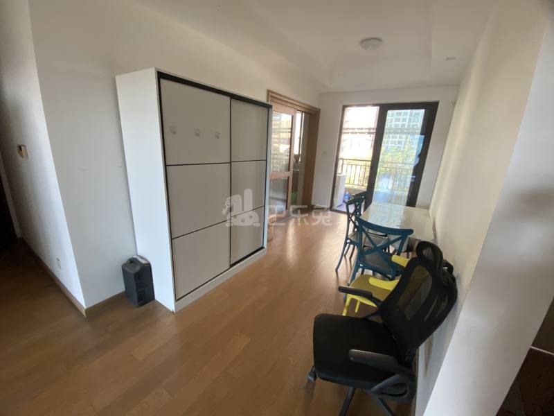 万立城（瑞立华庭）7965651客厅图4