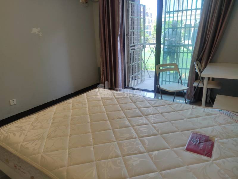 天和湖滨家园7977021卧室图2