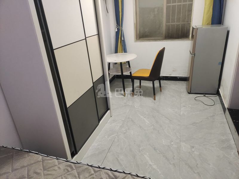 中冠花园小区8046165卧室图3