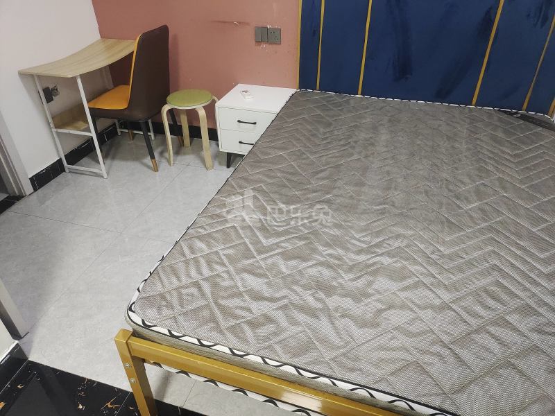 中冠花园小区8046165卧室图2