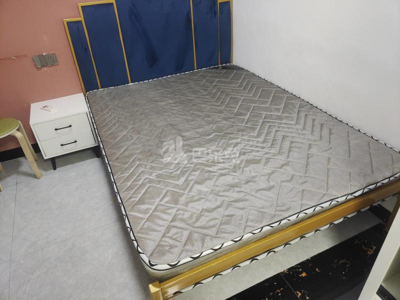 中冠花园小区8046165卧室图1