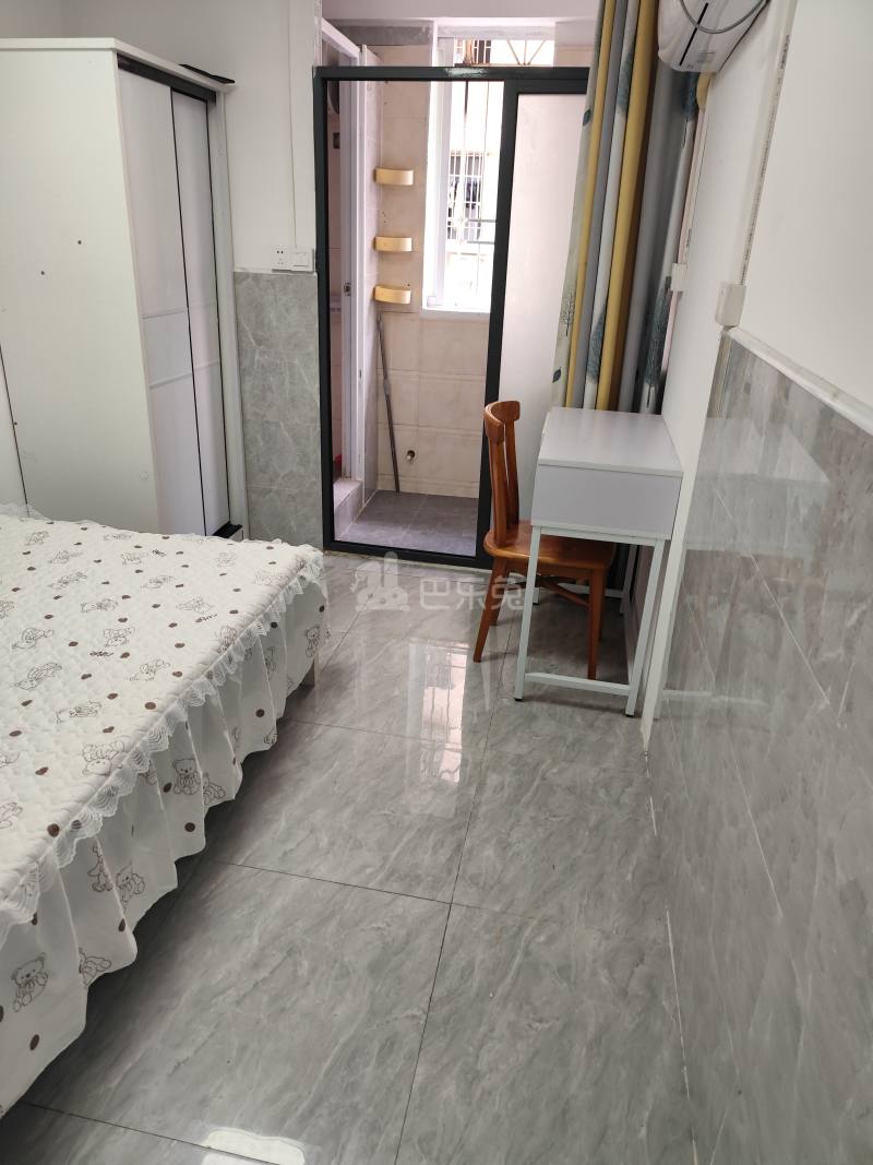 宏华苑小区8065182卧室图1