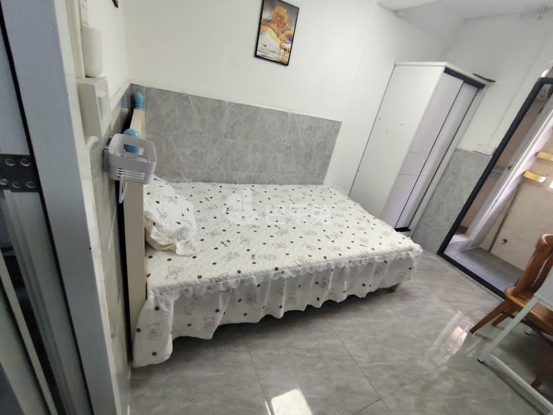 宏华苑小区8065182卧室图2