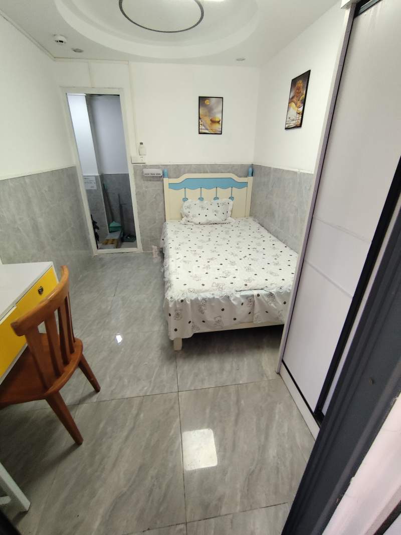 宏华苑小区8065182卧室图3