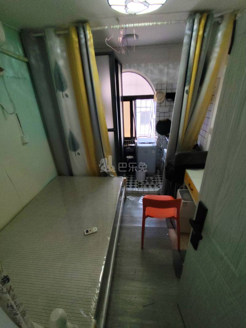 怡苑阁8070050卧室图0