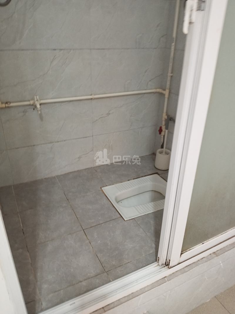 滨海苑8076463卫生间图6