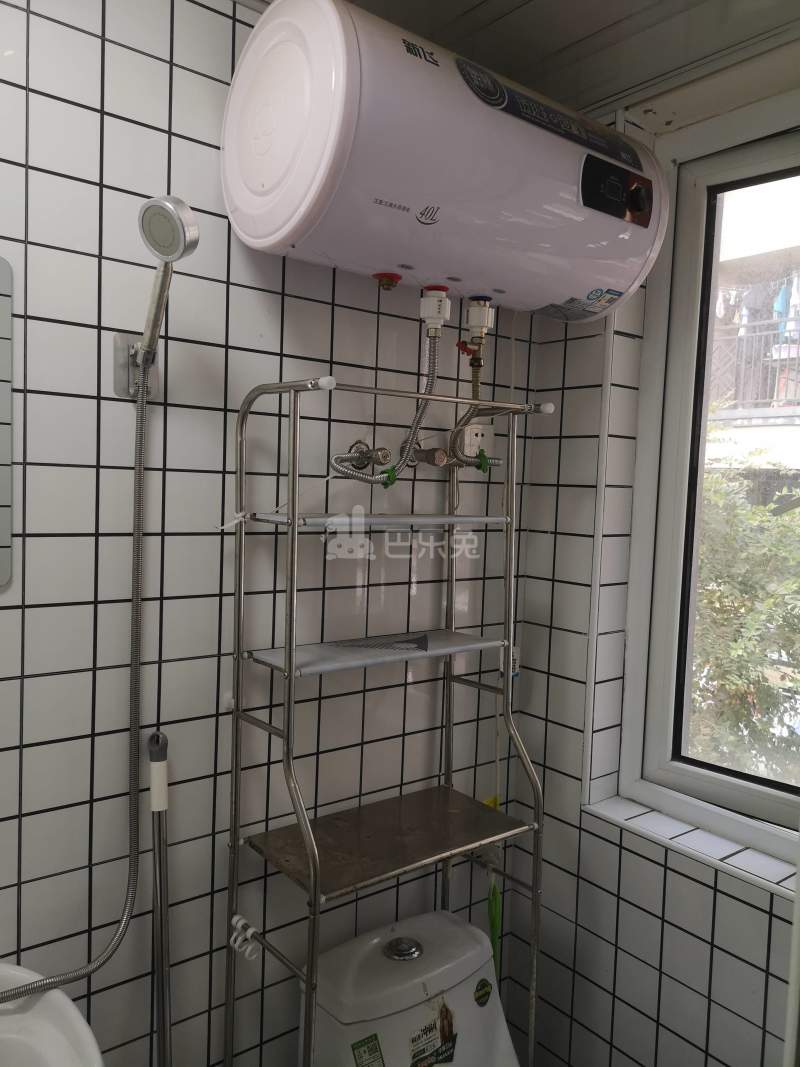 上海院子8077738卫生间图13