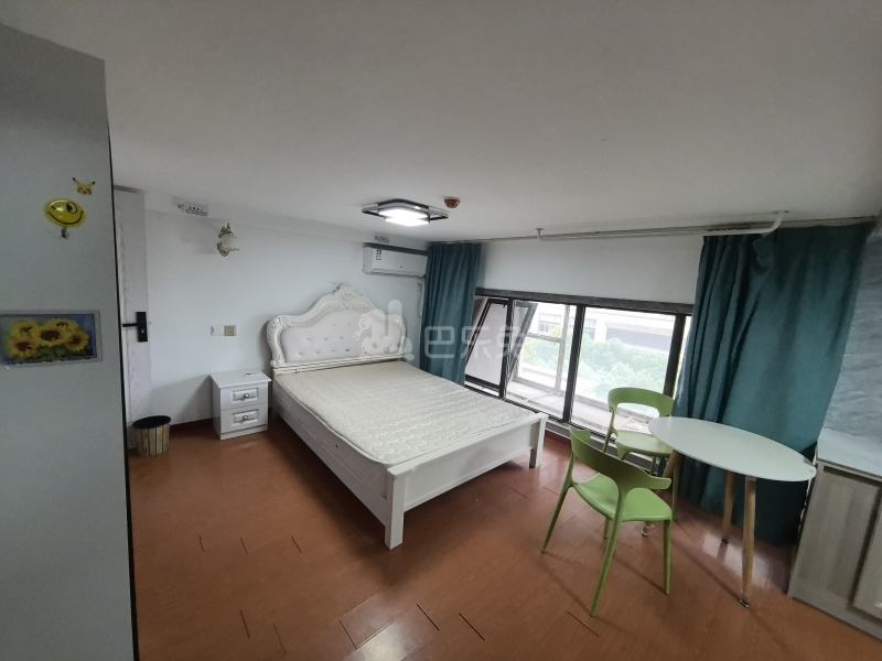 青浦绿地中心柏源晶舍8082536卧室图2