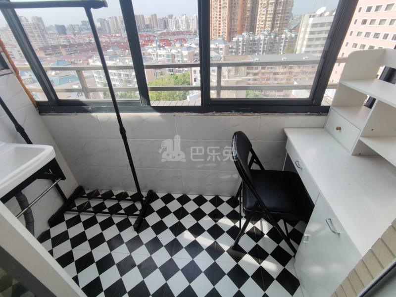 逸虹景苑8157161卧室图3