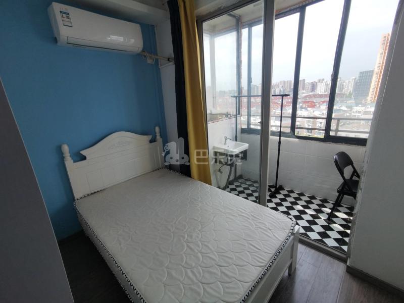 逸虹景苑8157161卧室图0