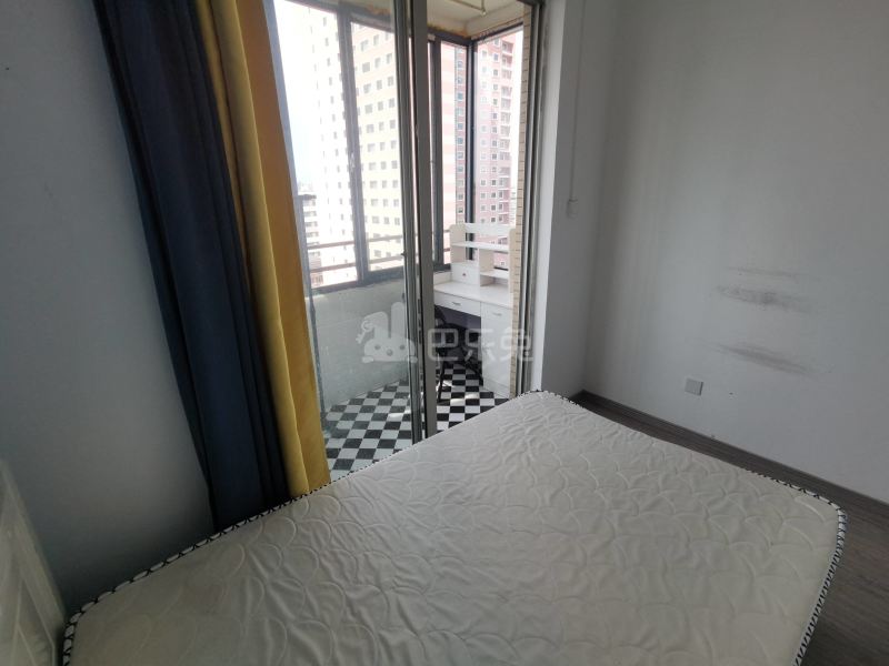 逸虹景苑8157161卧室图1