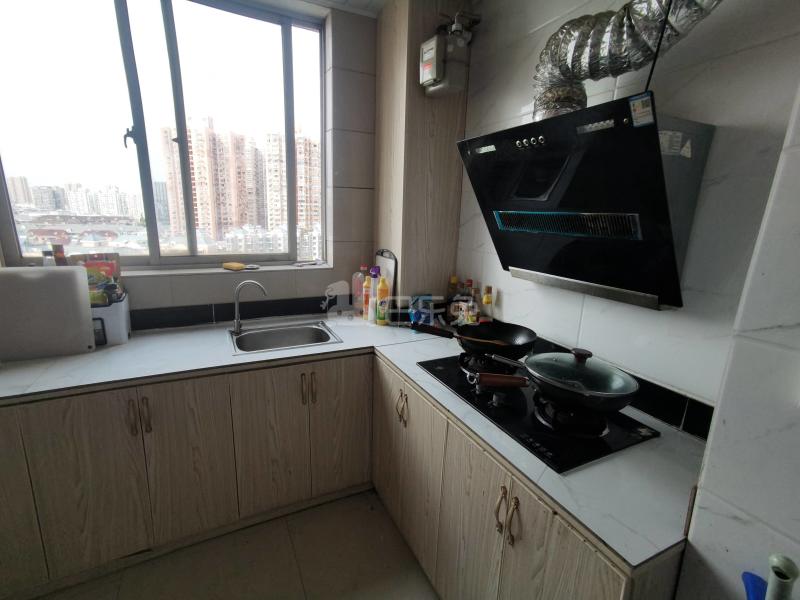 逸虹景苑8157161厨房图6