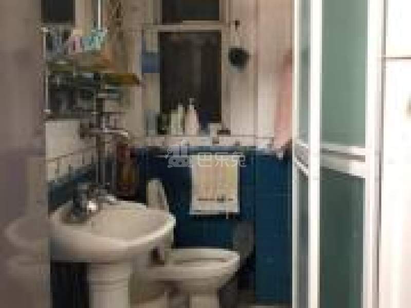 白云亭小区8159368卫生间图3