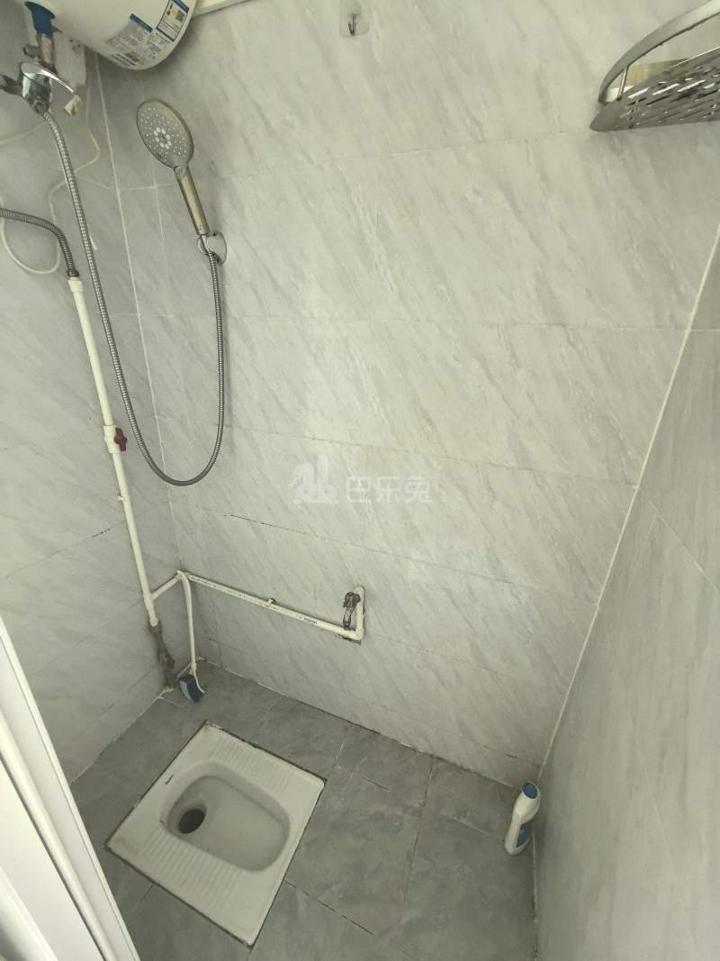 现代城华庭8166376卫生间图6