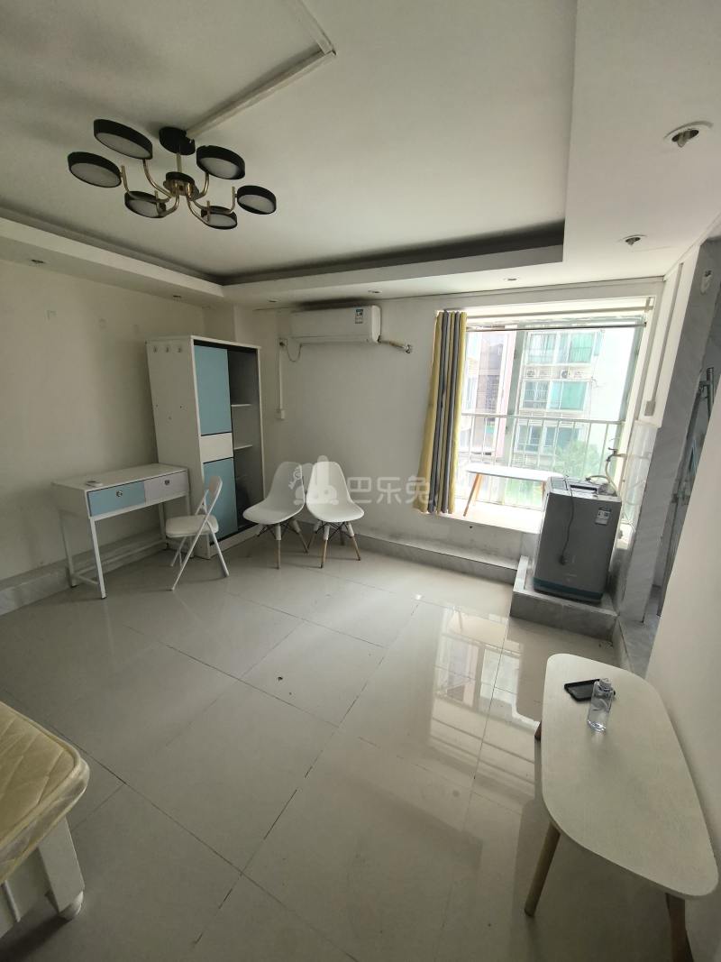 现代城华庭8166376卧室图0